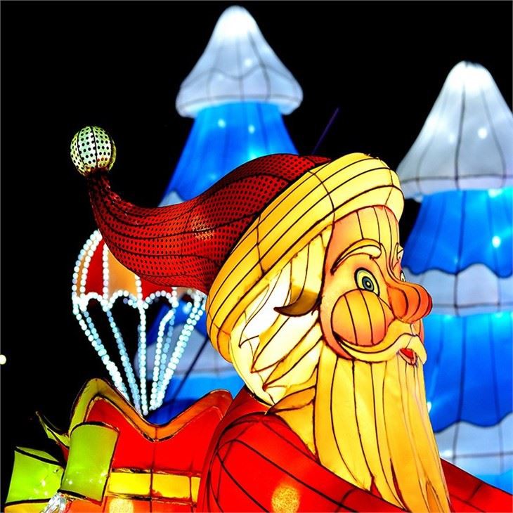 Santa Claus Christmas Light Show Decoration China Illunminated Lantern Festival